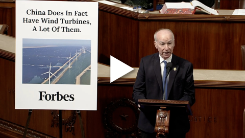 An image of Congressman Joe Courtney speaking on the House floor.
